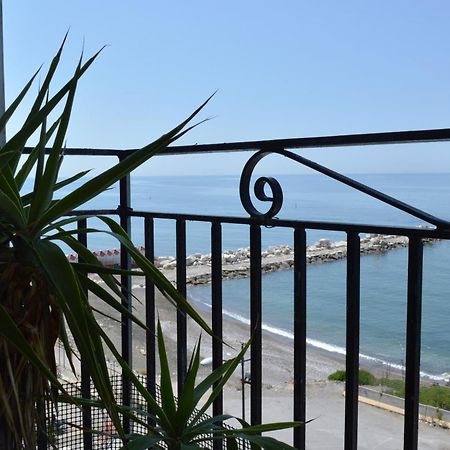 B&B Fronte Del Mare Salerno Exterior foto