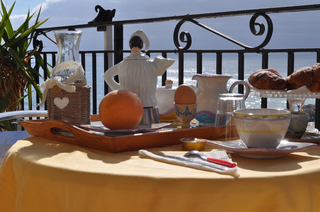 B&B Fronte Del Mare Salerno Exterior foto